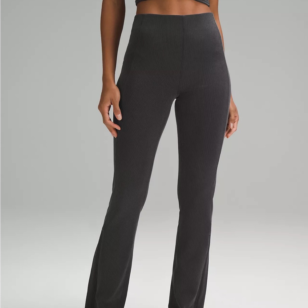 Lululemon Ribbed Softstreme Zip-Leg High-Rise Pant Size 0